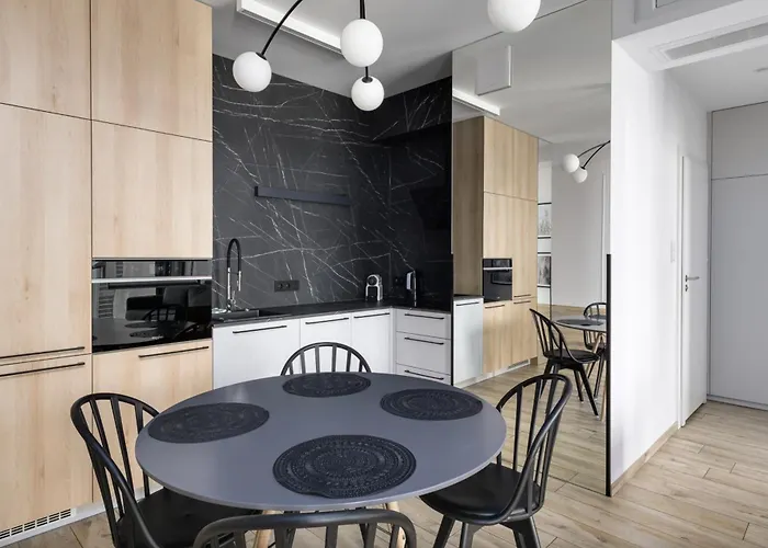 Apartmanhotel Towarowa 4*