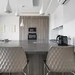 Towarowa Aparthotel 4*
