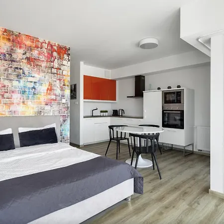 Towarowa Apartmanhotel 4*