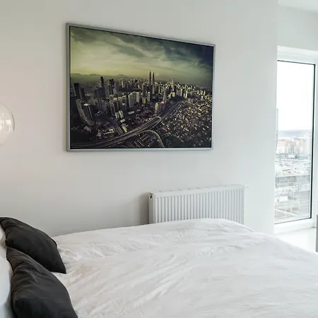 Aparthotel Towarowa 4*