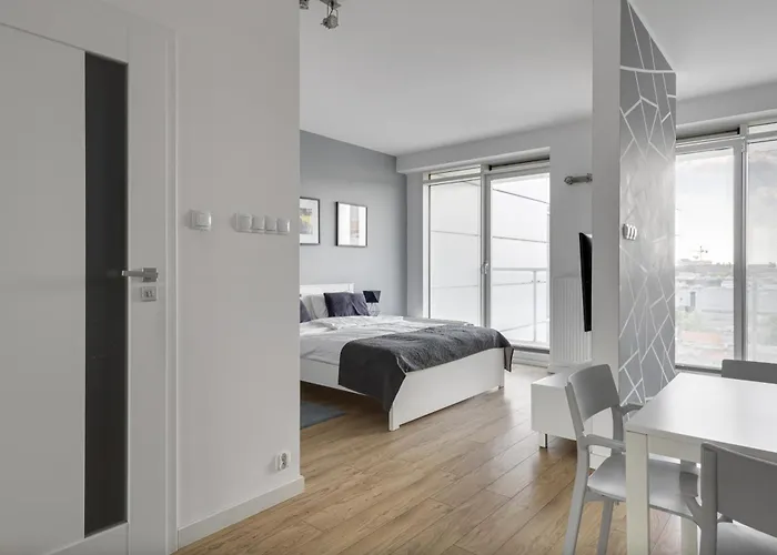 Towarowa 4* Πόζναν