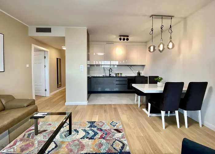 Ξενοδοχείο με διαμερίσματα Towarowa 4*